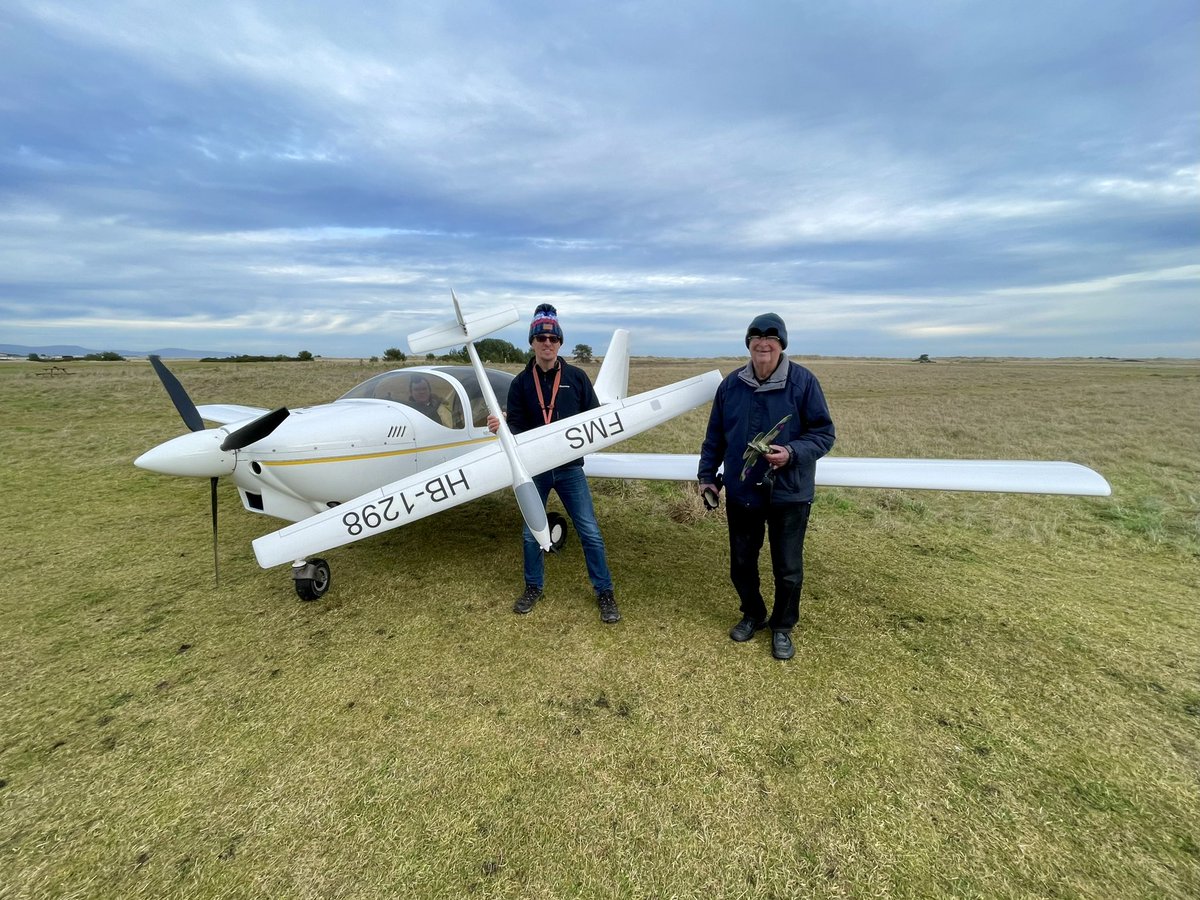 BuryMetroFlying's tweet photo. Small, medium or large ? ✈️ #DornochMFC https://t.co/0P3gTq8K1n