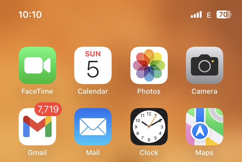 KHumanbeing's tweet photo. @airtelindia @airtelnews @Airtel_Presence in era of 5G i’m not even receiving with 2G speed of Internet that to in Metro city Mumbai. Migrating in Airtel postpaid is my biggest mistake. No permanent solution provided by Airtel #disgusting #nonetwork https://t.co/UkBuySnR8T