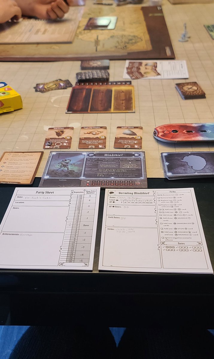 Calicodex1's tweet photo. Playing some Gloomhaven today!! This game is a beast but it's been so much fun so far! Me and my lil friend Fletch the Vermling Mindthief are out here grindin' for that xp https://t.co/Ri0SfpqvpX
