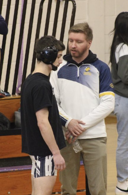 DrewTorza's tweet photo. Beat the scale and qualified at 145, time to get back in the room and get ready for Sectionals‼️‼️ https://t.co/vJcCTovLy0