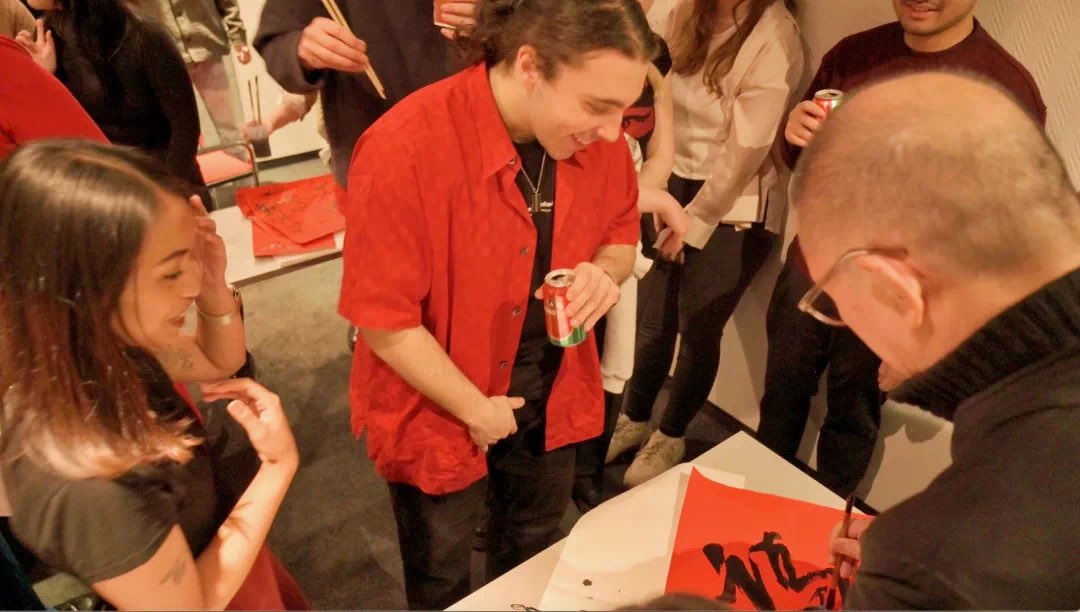 Crosfuniversity's tweet photo. At this New Year's Eve party, which was carefully planned by students at Zhejiang Wanli University, German students and teachers attended the party.
#campus
#universty
#2023
#ChinCEEC https://t.co/IrG0B434LB