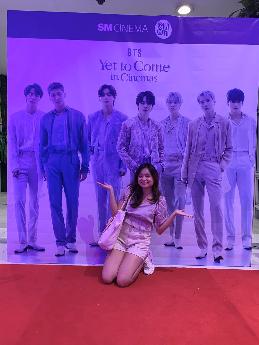 btsislifeiktr's tweet photo. SO MANY ARMYS LAST NIGHT HUHU BORAHAE 🥺 ENJOYED CHEERING FOR BTS WITH FELLOW #PHARMYS 💜  even though I watched #YetToComeInCinemas alone, my heart is so full! 💜 #YetToComeInCinema #yettocomeinsmcinema https://t.co/fw2a4LQtOP