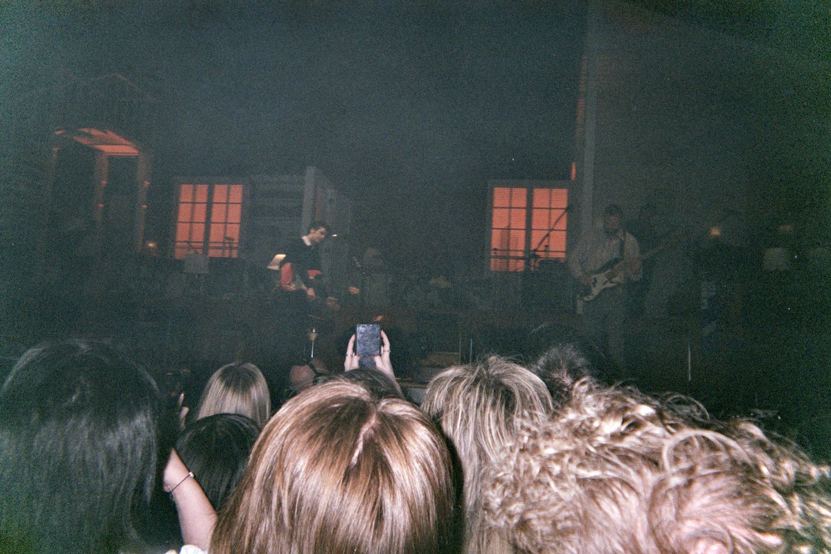 kitkatflojam's tweet photo. pov my dublin disposables didn’t quite turn out how i hoped lol #the1975 https://t.co/vSDF8wQxPZ