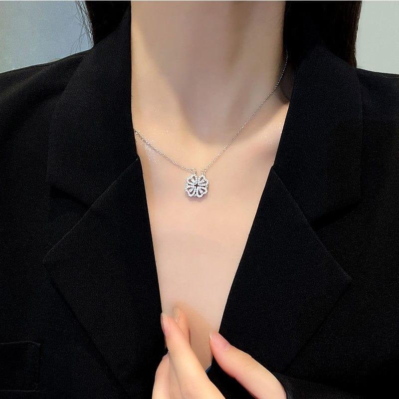 𝐂𝐑𝐄𝐀𝐓𝐈𝐕𝐄 𝐌𝐀𝐆𝐍𝐄𝐓𝐈𝐂 𝐅𝐎𝐋𝐃𝐈𝐍𝐆.
#magic4mstore #jewelry #jewelrydesigner #fashionjewelry #jewelrylover #finejewelry #jewelrystore #womenfashion #necklace #flowernecklace #goldnecklace #silverjewelry