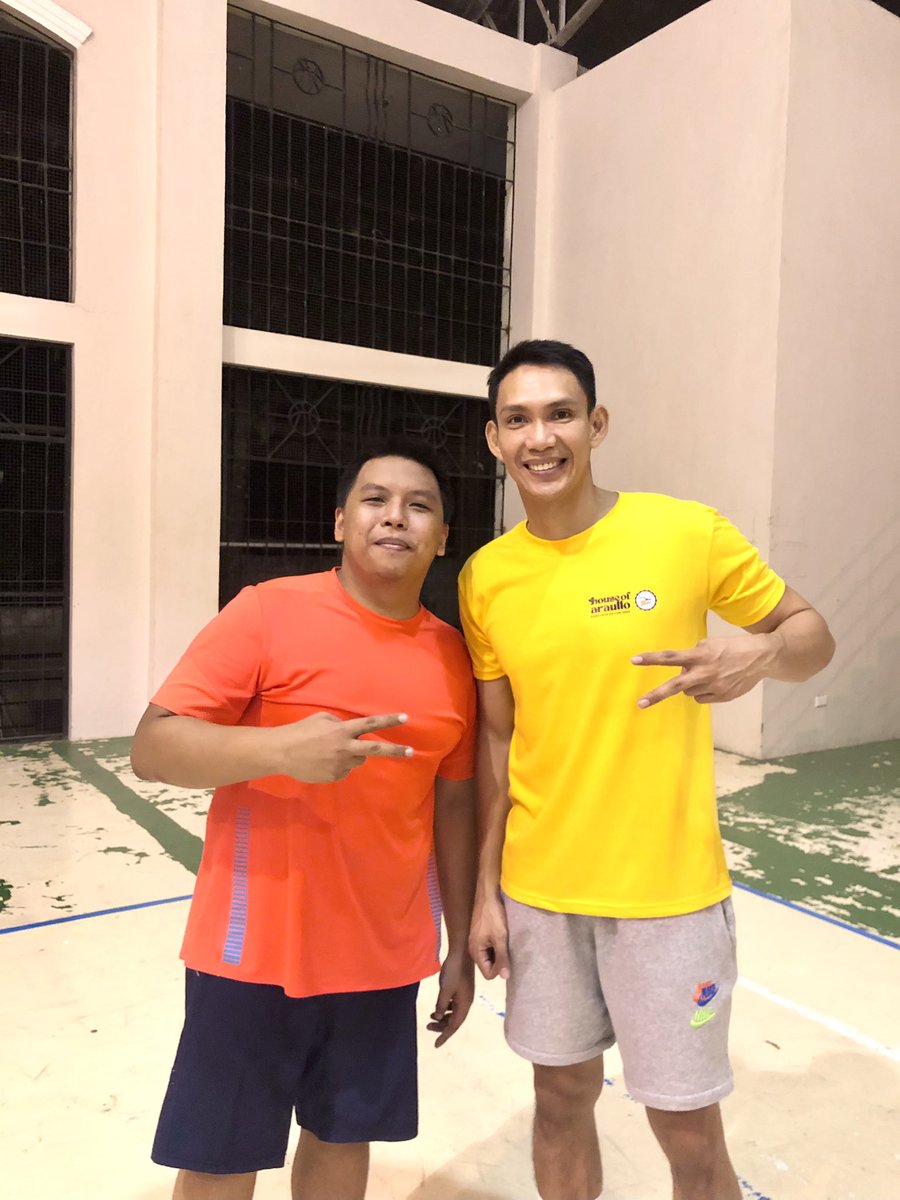 Siyempre papicture gyud dayon kay idol. Hahaha. With the “Scoring Apostle” PJ Simon. Conflicts ready na! 🤣🔥🏀