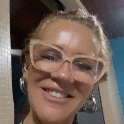 paulaconstant30's tweet photo. #NovaFotoDePerfil https://t.co/EdTvfxrAij
