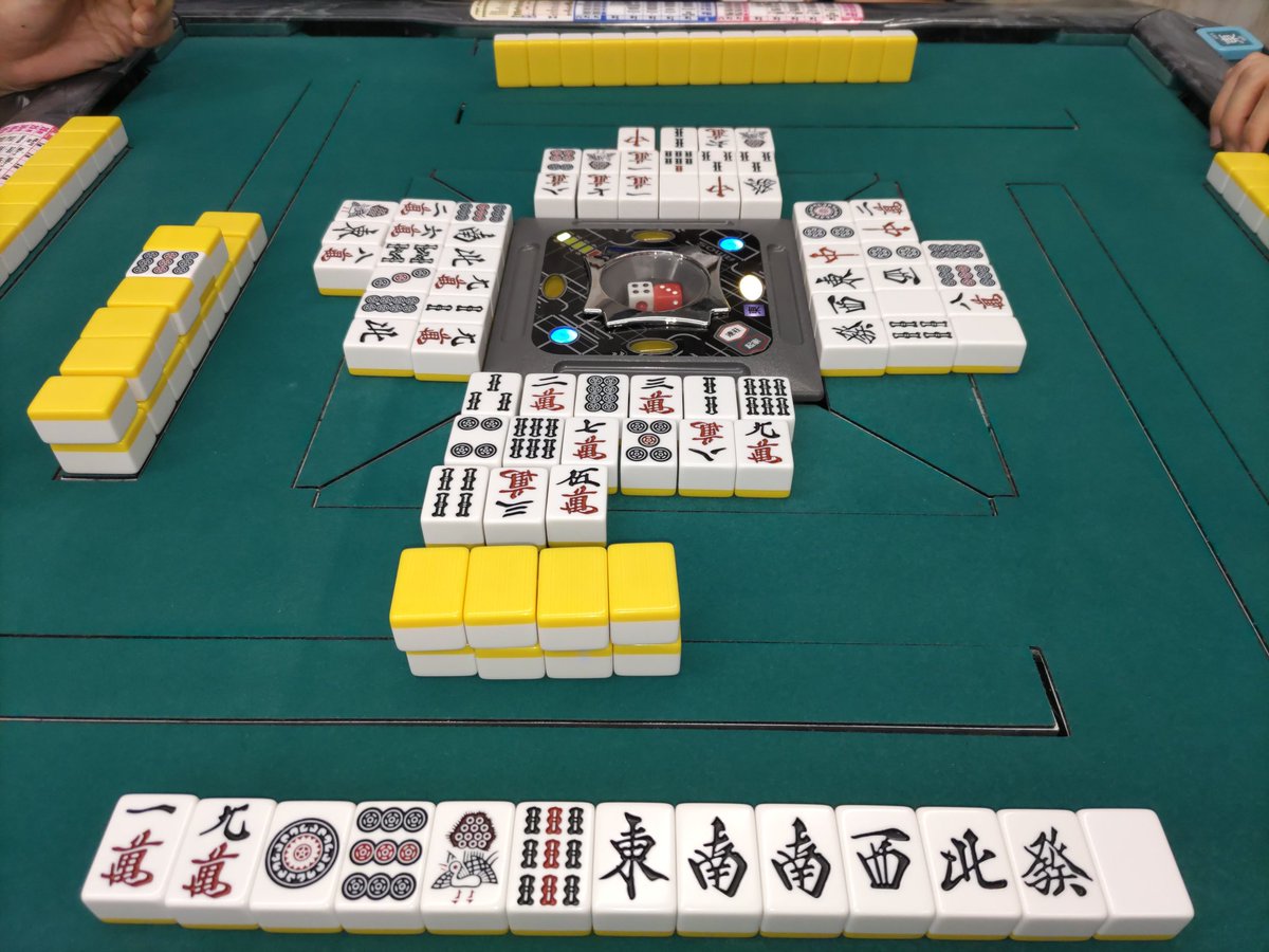ますれお tweet media