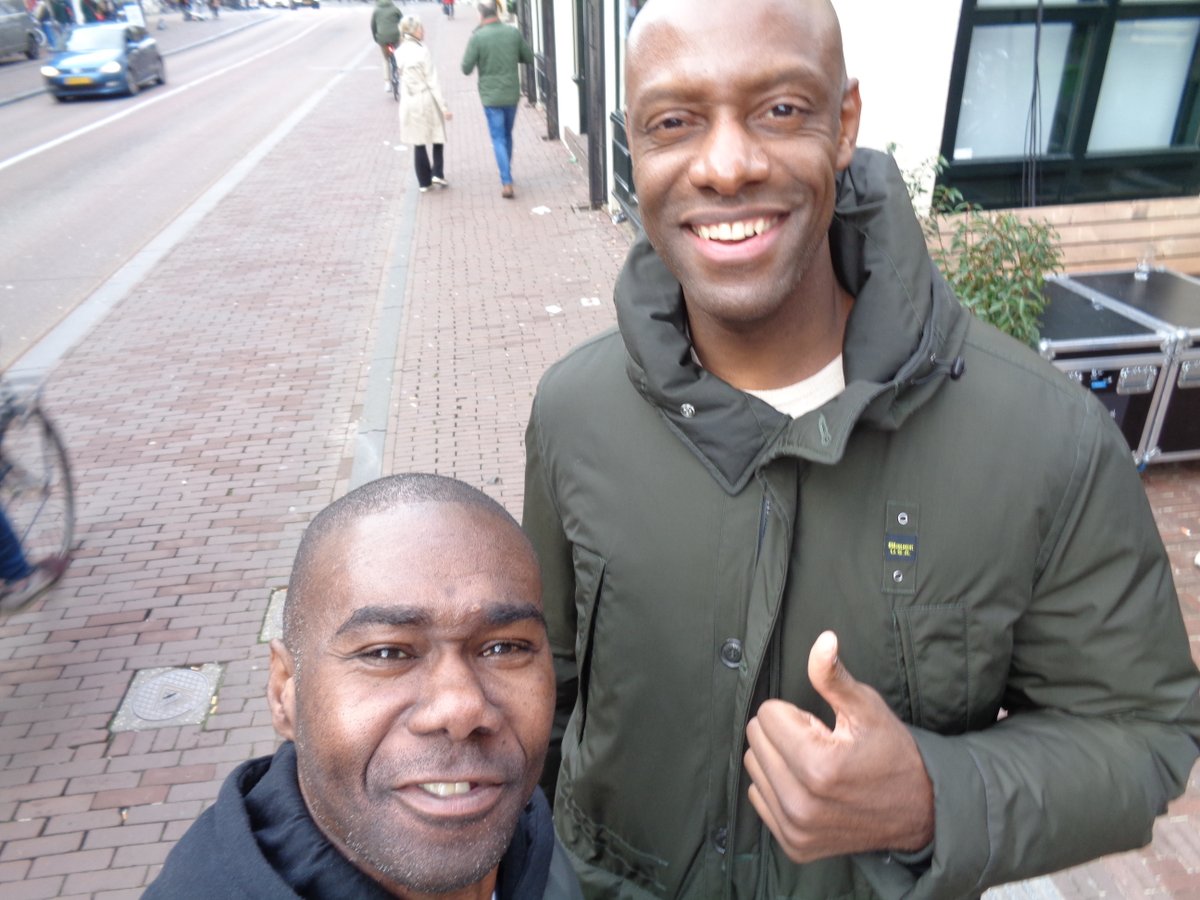 mikewaterval's tweet photo. mikey mike@utrecht@theflorin with nba kampioen basketbalspeler francisco elson
@ciscoelson
@florinutrecht
#nbabasketbalspeler
#franciscoelson
#utecht
#rotterdam
#nba
#theflorin
#toffegast https://t.co/iUXrWcqupy