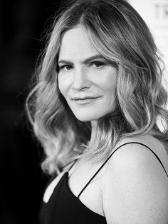 Happy Birthday wishes to Jennifer Jason Leigh 