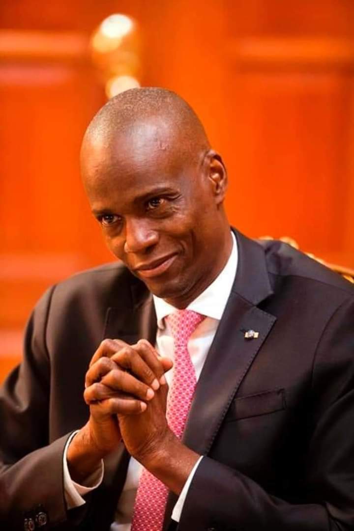 Vika_Lalanne's tweet photo. Prezidan #JovenelMoise🕊️🕊️🕊️🕊️🕊️🕊️🕊️
#7Jiyè2021🕯️🕯️🕯️🕯️🕯️🕯️🕯️ https://t.co/iItOOvYRpR