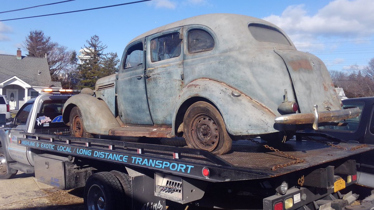 AliotoTransport's tweet photo. True barn find. https://t.co/vtHvm2NVvn