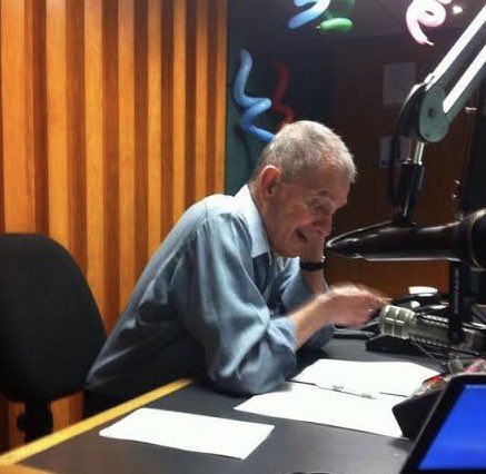 BaezRebecap's tweet photo. Siempre es muy emotivo volver a escuchar la voz de Don Cesar! Se le extrañará eternamente 📻🎙️💖 @DavidPraDino @ERADINOSAURIO #CesarForever #UnaBuenaCostumbreDeLaGenteJoven https://t.co/BKHvQ7ETVk