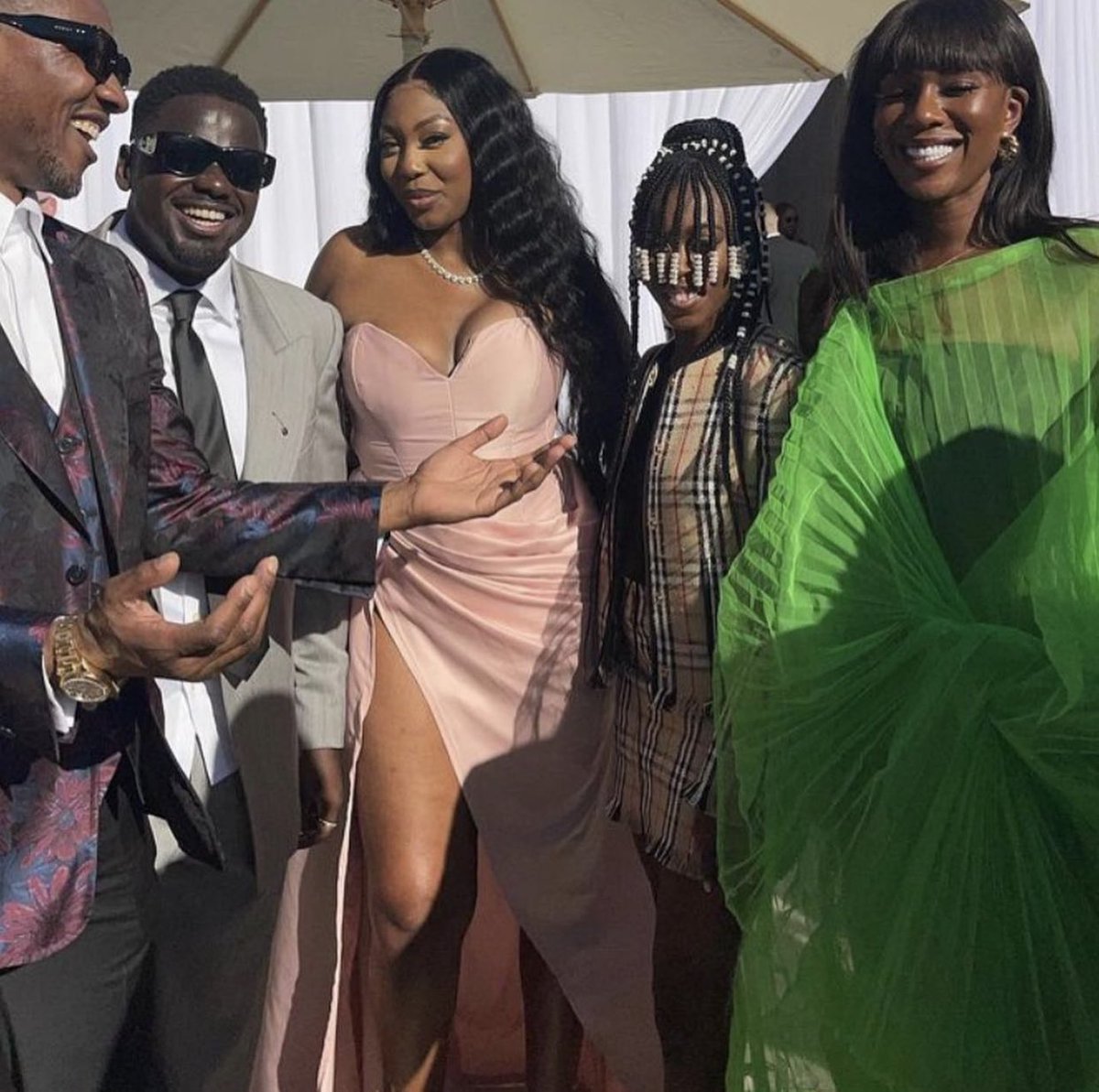 SatelliteLondon's tweet photo. Generational pictures from Roc Nation Brunch 2023 🇬🇧✨ https://t.co/38o6hLcgRx