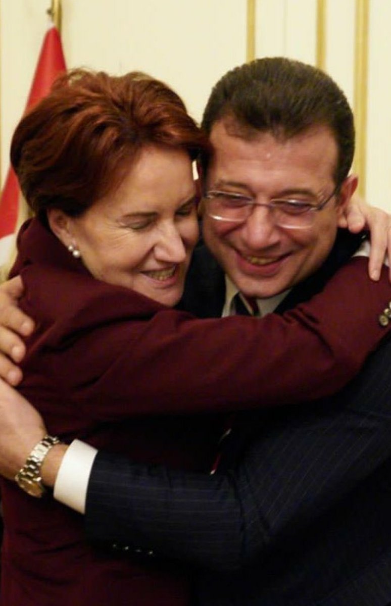 Hey duyduk duymadık demeyin yaşar Okuyan meral akşeneri kılıçtaroğlunu aday etmssen elimde dosya var diye tehtit etmiş inşallah birbirinize düşersiniz

Zillet başaramayacak

Oyum reise 🇹🇷🇹🇷🇹🇷