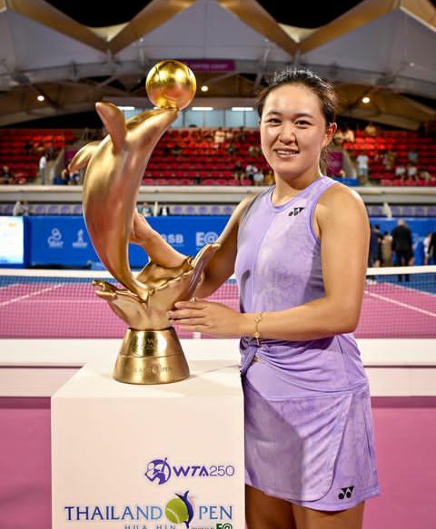 Not_Esportivas's tweet photo. WTA
Parabéns a tenista campeã a chinesa Lin Zhu (🇨🇳) que conquistou o @WTA 250 de @ThailandOpenHH, conquistando assim o primeiro título no ano e na carreira na @WTA
#WTA #Tennis #HOLOGICxWTATOUR #ThailandOpen #HuaHin #LinZhu https://t.co/srWUc1aXt1