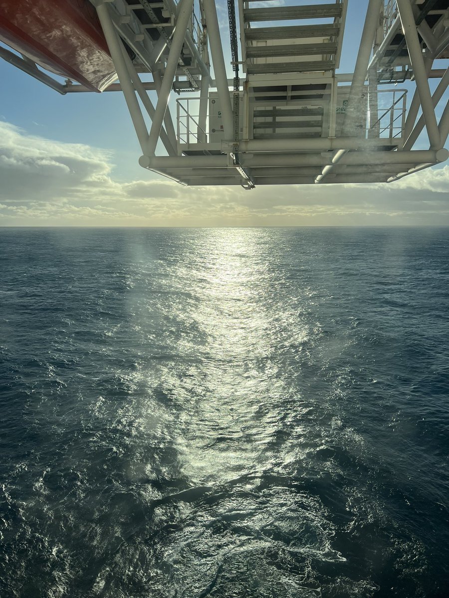 DOISALOISA's tweet photo. #offshore https://t.co/3cGHrarH7e