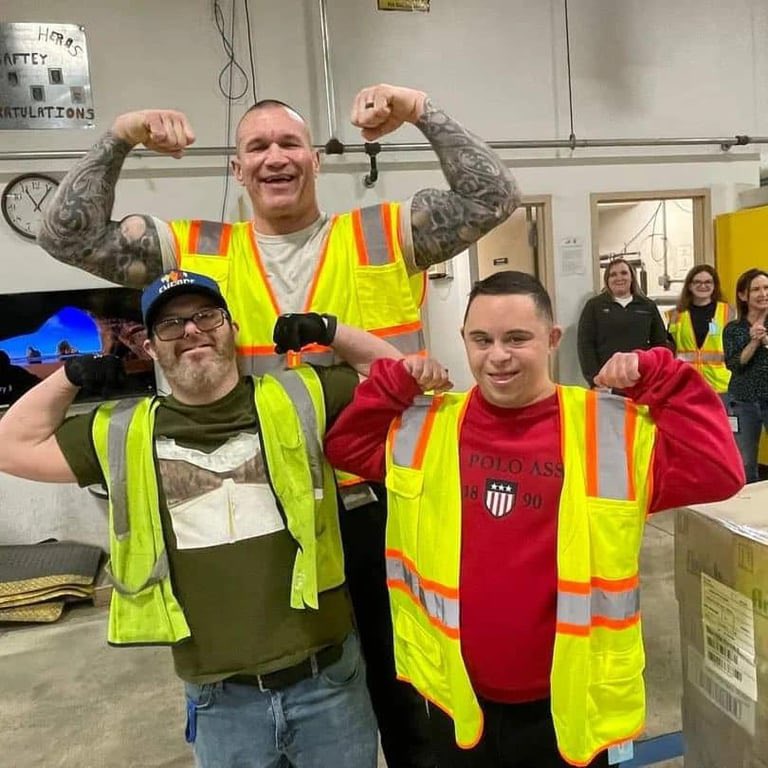 WrestlingNewsCo's tweet photo. Randy Orton looks so happy…and JACKED! https://t.co/icYEBmBggG