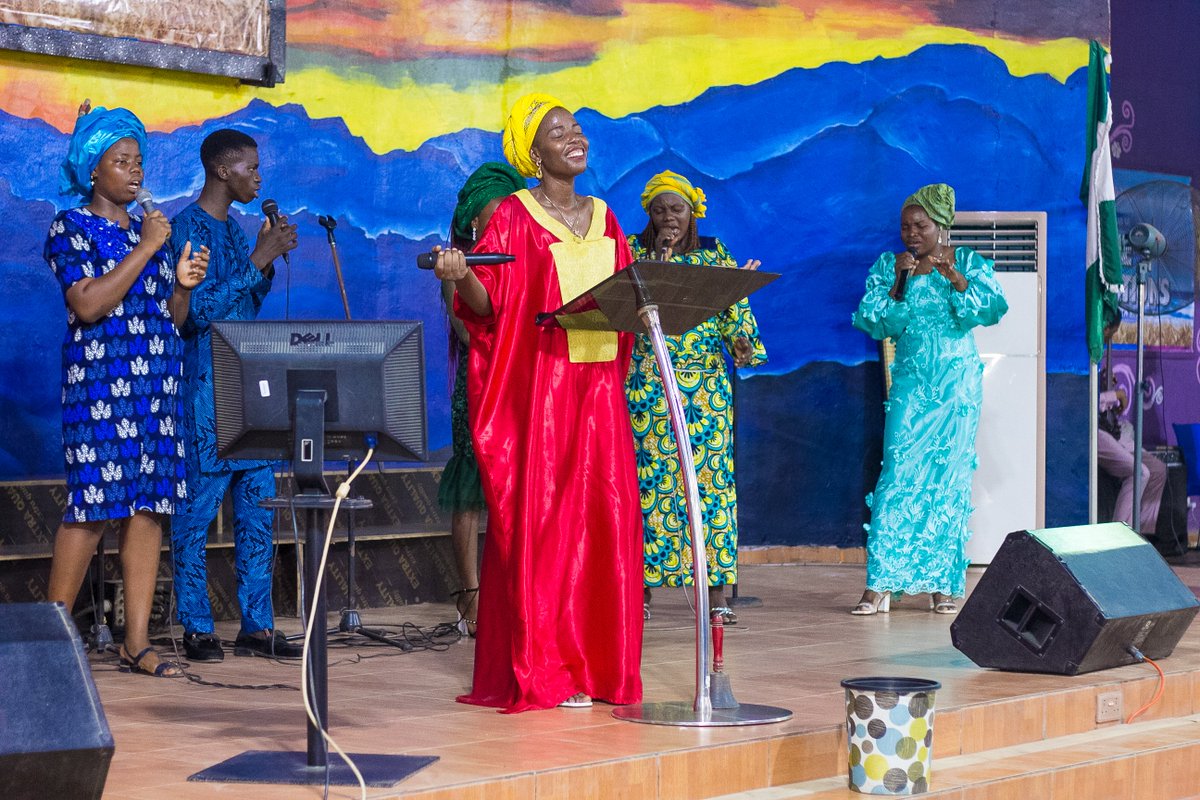 Foursquarejeb's tweet image. We know you as our Daddy, Father, Comforter, Defender, Provider, Joy and Peace giver so we publicly declare this till ETERNITY!
🎶You’re my Daddy
And Your Baby is Singing
I will be Singing
And Dancing and Shouting
For the rest of Eternity.🎶
#FoursquareJeb #Thanksgiving #Mydaddy