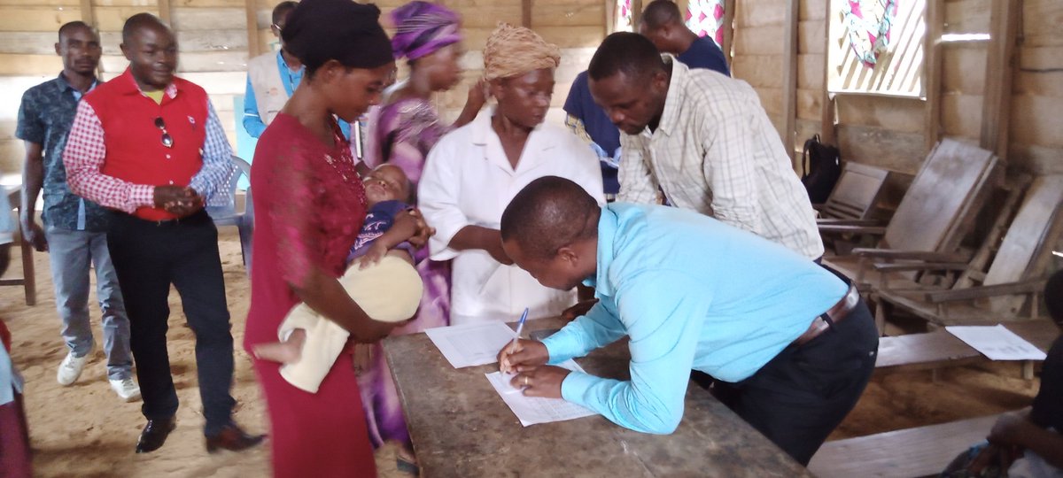 YabiliMbula's tweet photo. Lancement officiel ce dimanche 5 février 2023 de la campagne de vaccination contre la rougeole dans la zone de santé de Walikale en territoire portant le même nom. L'activité est organisé par la zone de santé sous le financement de @MSFcongo @MinSanteRDC https://t.co/9NOoQR71Jt