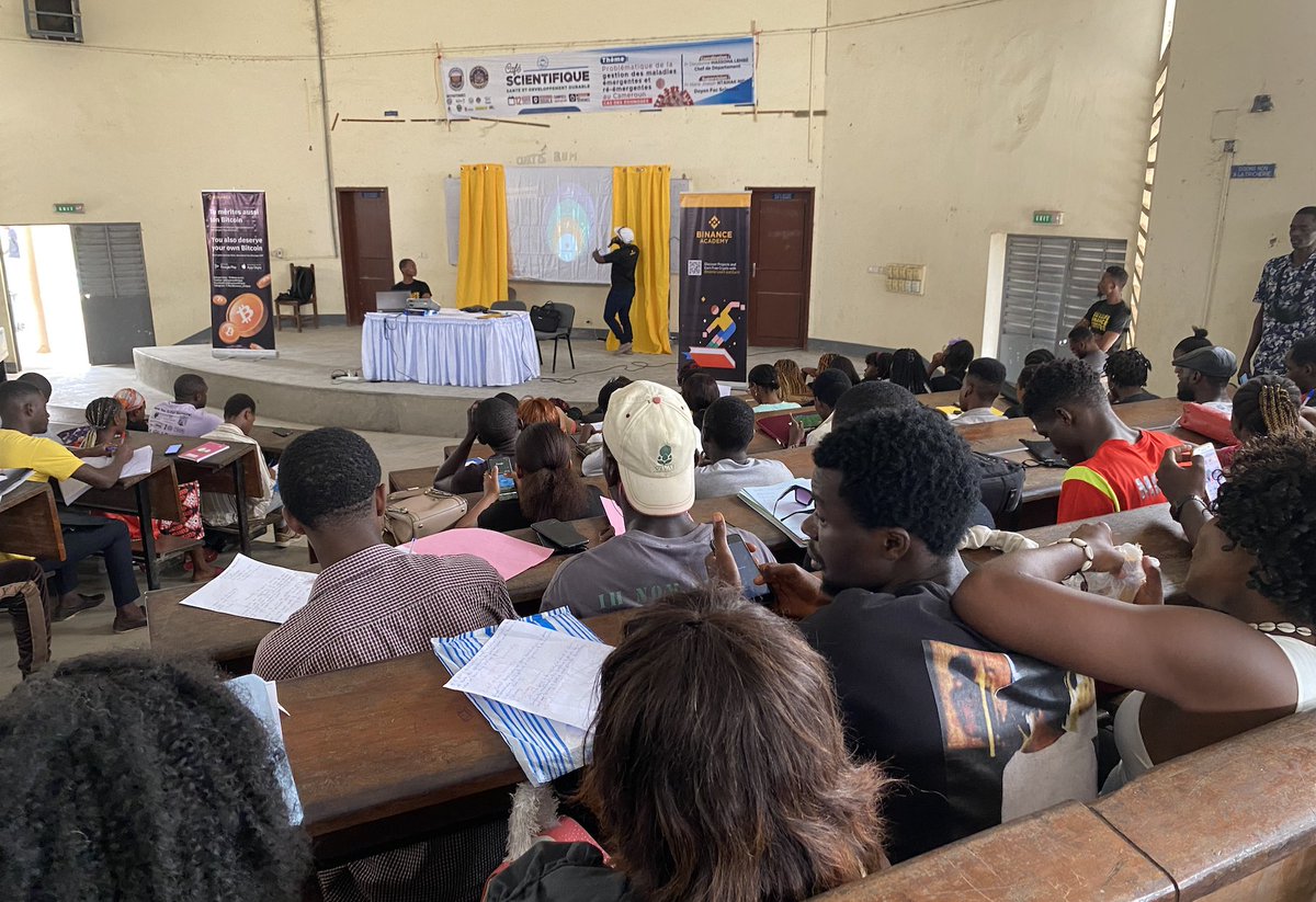 Our #BinanceUniversity Tour event at Université De Douala was amazing 🇨🇲 

We taught students about the fundamentals of crypto &amp; blockchain. 

Thank you to all attendees and <a href="/BinanceAfrica/">Binance Africa</a> for cohosting 🤝