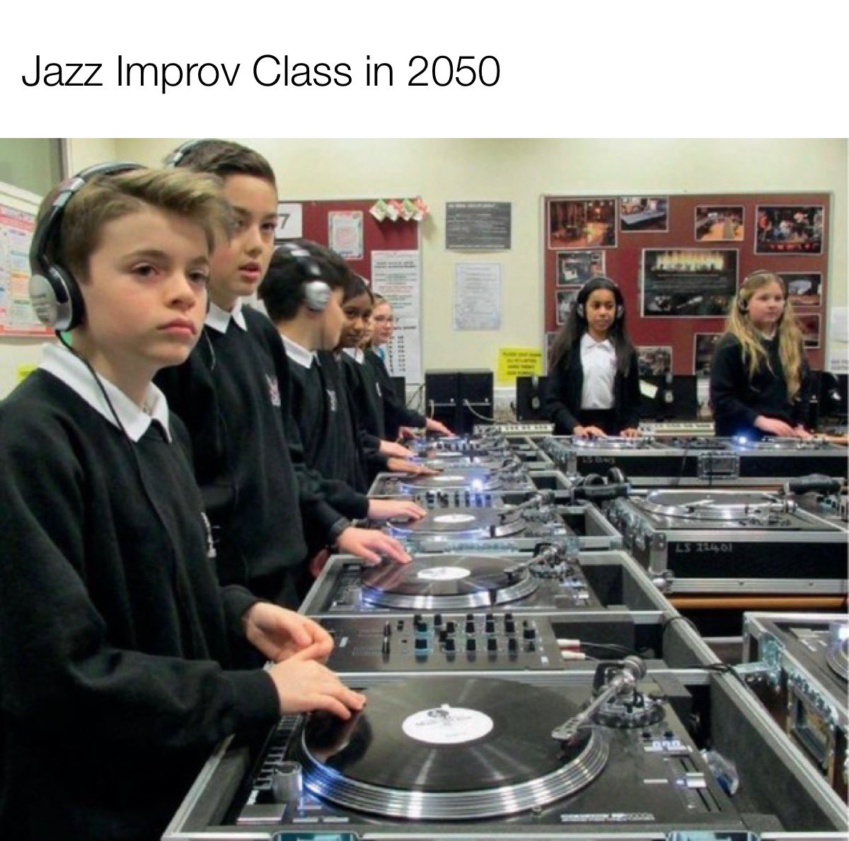 JazzMemes's tweet image. 