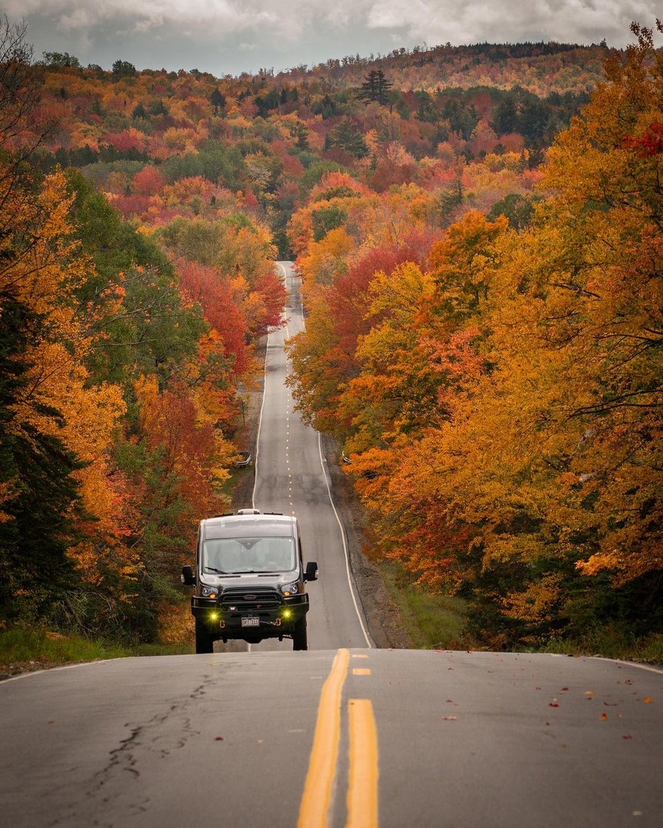 aluminess's tweet photo. Don't limit yourself. Explore more.
#overland #overlandrigs #overlandvans #offroadvans #offroadcampers #camper #campervan #adventureawaits #adventure #explore #exploremore #adventurevan #vanlifeexplorer #vanlife #vanexplorer #campervanman #travel #overlandtravel #overlandcamping https://t.co/nvaXGBYXVX