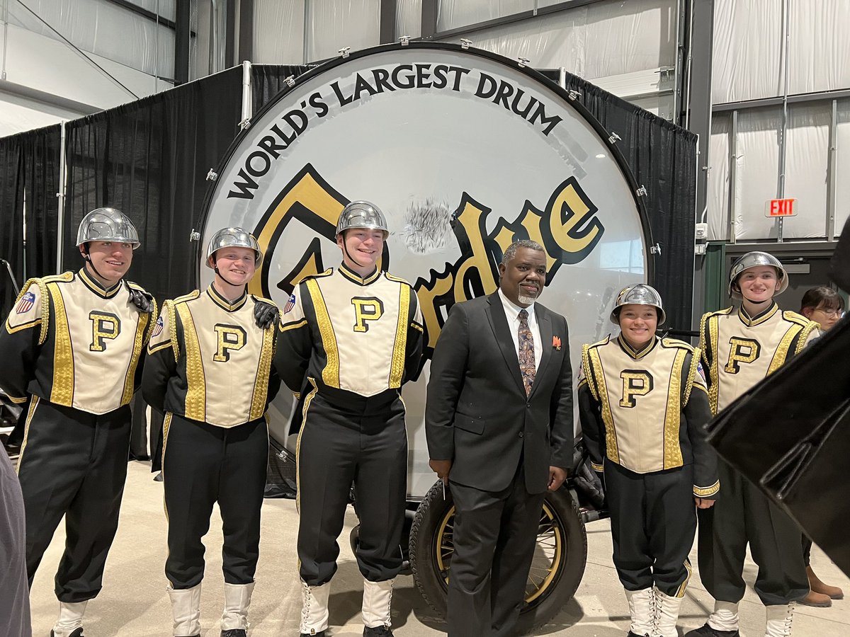 Congrats to Agronomy’s 2023 Certificate of Distinction recipient Dr. Shalamar Armstrong!! His dedication to Indiana’s Agriculture and people is outstanding!!