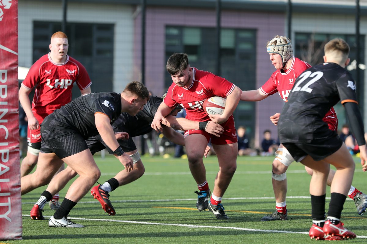 FULL-TIME | SGÔR TERFYNOL

🦅 Ospreys U18s 34
🔴 Scarlets U18s 10

#YmaOHyd