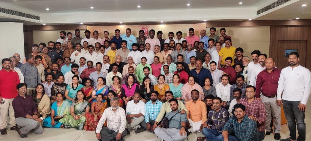 Our leadership re orientation program successfully ended.Participants expressed unlimited happiness over the success of the program..