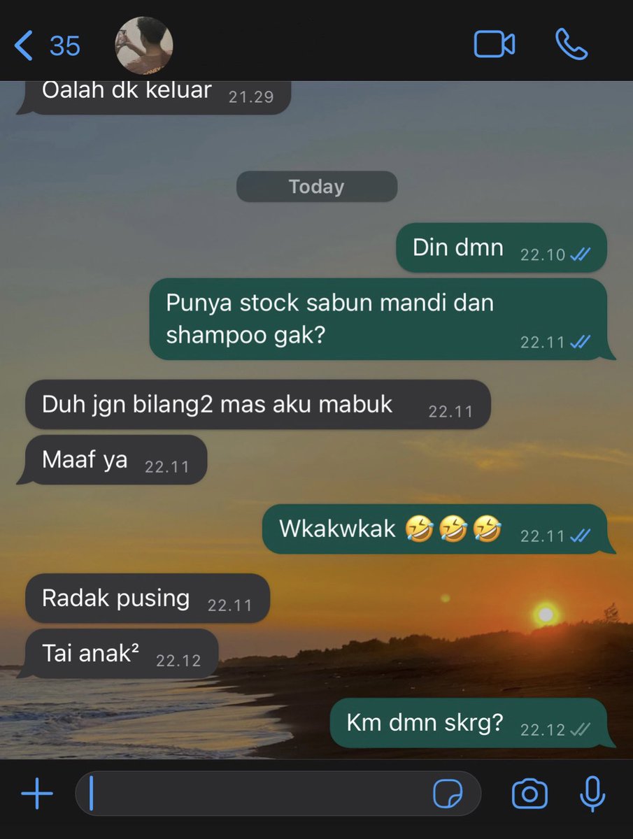 drama mau mandi tapi kehabisan sabun dan shampoo.
pas tanya ke sepupu bocil 🤣🤣🤣 :