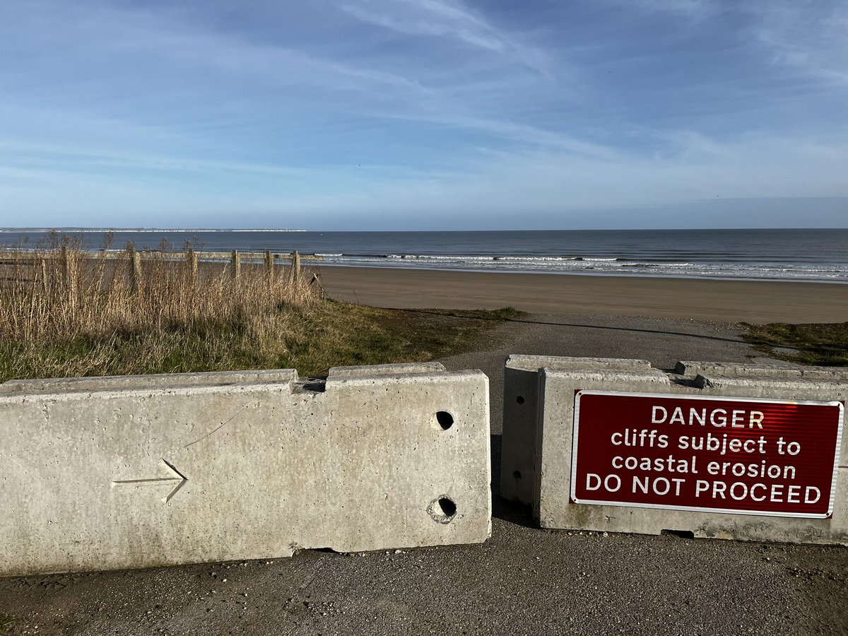 chsfg_geography's tweet photo. Finishing off the weekend at #mappleton beach and #ulrome looking at the erosion problems and management #erosion #Geography #geographyteacher @ChislehurstSch https://t.co/DE2OAjS1ks