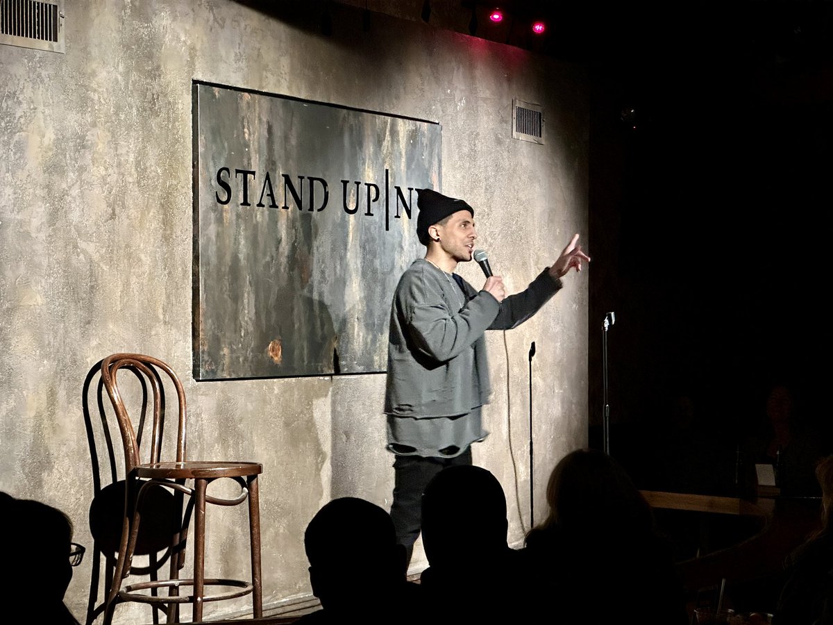 #AboutLastNight 🤩 Always Fun Shows <a href="/StandUpNY/">Stand Up NY</a>