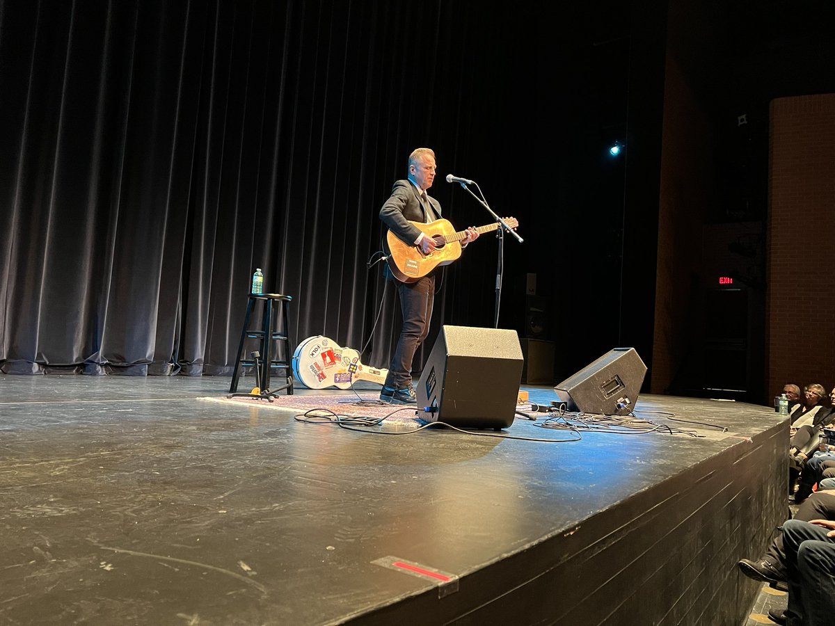 Yesterday was a great day, taking in the progress of the <a href="/CentralABCAC/">Central Alberta Child Advocacy Centre</a> with <a href="/ShelKenn/">Sheldon Kennedy</a>, <a href="/Jones4Advocacy/">Mark Jones</a>, <a href="/mtoews/">Maureen Toews</a>, Terry Loewen &amp; <a href="/EagleBuildersLP/">EaglebuildersLP</a> Brett Reynolds. Followed by an inspiring message and concert from <a href="/seanmccannsings/">Séan McCann</a>. #cacac #singsharesurvive #rdp