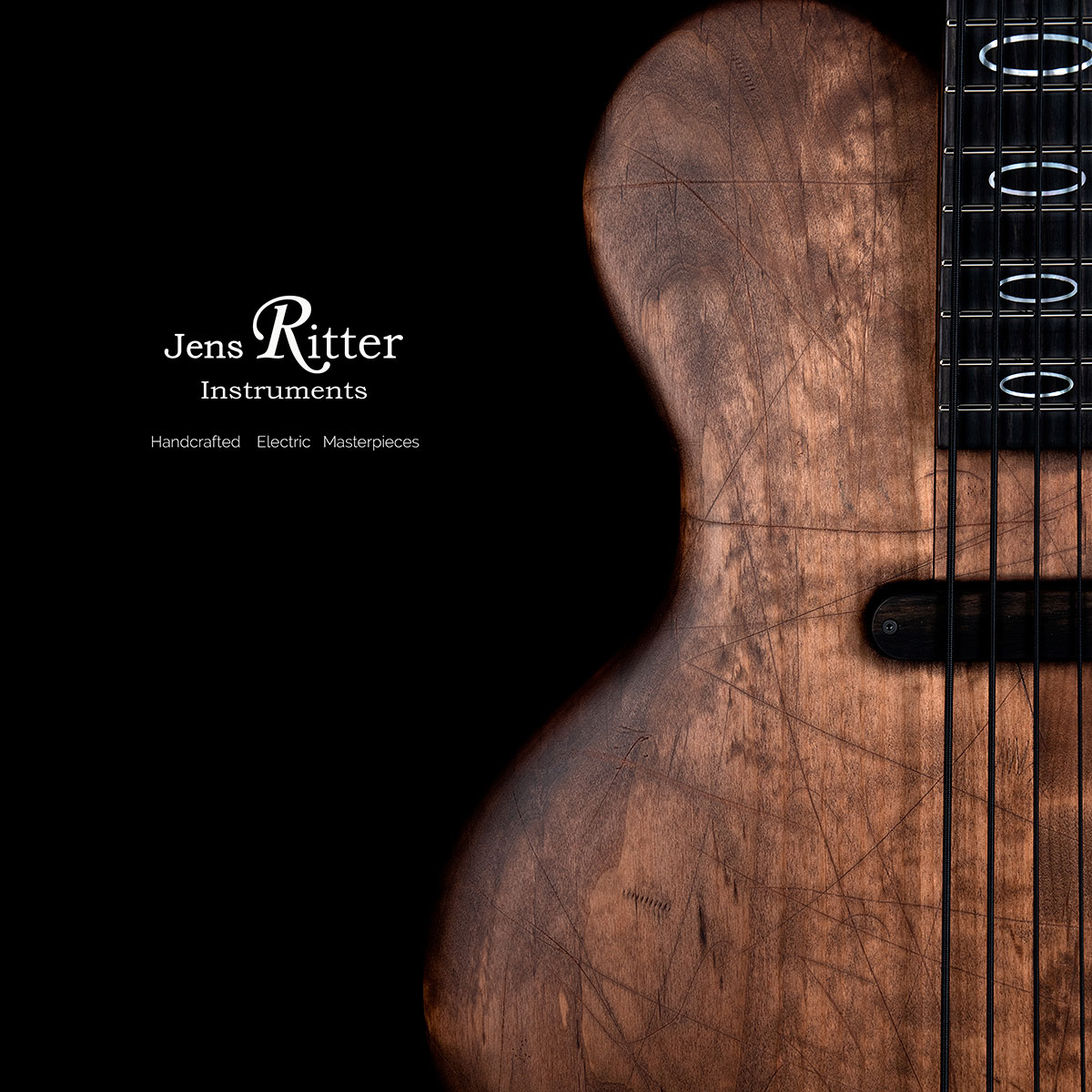JensRitter's tweet photo. The Princess Isabella bass was introduced in 2016. This 5-string was built last year and has a damaged desktop finish and white pearl oval ring inlays.
https://t.co/pX9sN5ENrO

#bassguitar
#electricbass
#bassplayeruniverse
#bassist
#jensritterinstruments
#ギター職人
#奢华 https://t.co/Hj26TdYJlv
