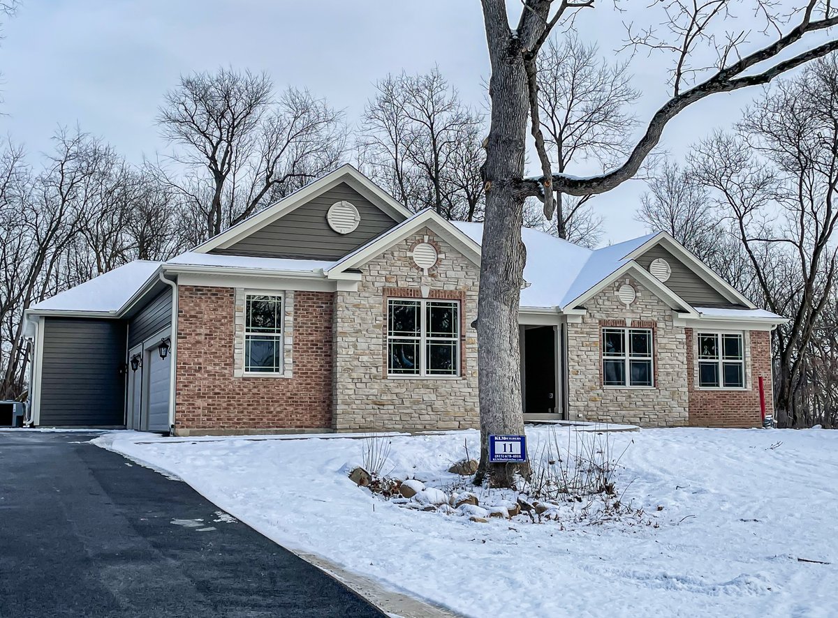 HomeChannelTV's tweet photo. See this Custom Ranch Home Tour here -->. https://t.co/Cr7mrLS79Z
.
.
#homedesign #luxuryhome #newhome #interiordesign #interiors #housedesign #homeideas #homeidea #homeplan #luxuryhomes #luxuryhomes #designinspo #designinspiration #design #homechannel #homechanneltv https://t.co/H3JhiBHnY7