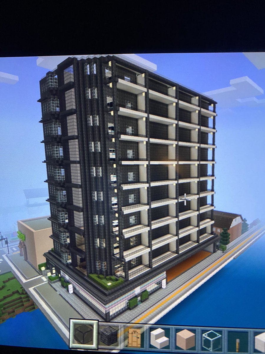 nagatsukipc's tweet photo. 高層マンション着々と建設中。
#マイクラ募集 
#マイクラ
#マイクラ建築
#マンション https://t.co/toLrxLjgfb