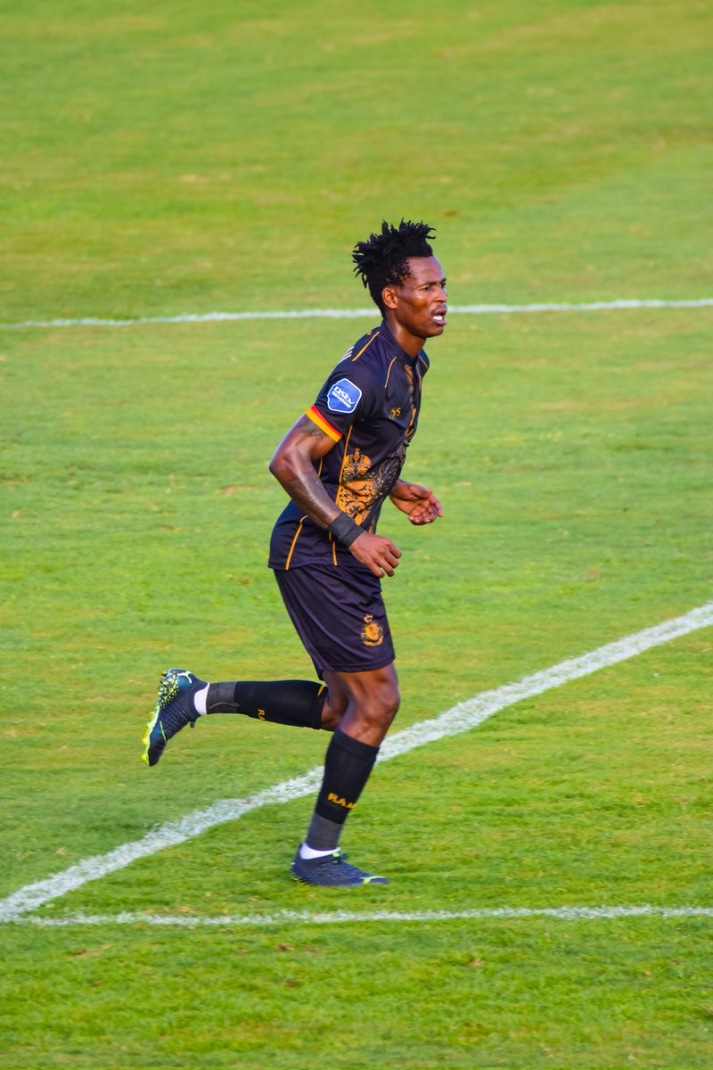LonwaboShots's tweet photo. Anaconda Mzwandile Dlamini https://t.co/IGBhtiieye