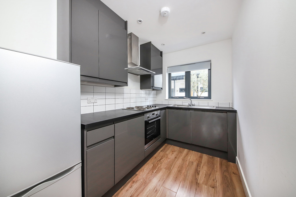 GJamesProperty's tweet image. #ToRent: Opulent #1bed #flat with #terrace in #Peckham #SE15 

Offered #unfurnished, near local transport links, &amp;amp;perfect for couples
Available March 2023

Call us on 02077324330 for viewings📞😀

⬇️More details⬇️
garethjames.com/property/gordo…

#apartment #Southwark #London  #rightmove