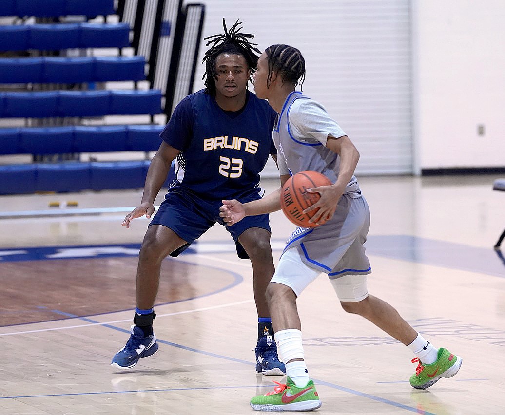 Will Vapreps Garlick (@willvapreps) on Twitter photo <a href="/Spiders_FB/">Richmond Spiders Football</a> commit CJ Fraser <a href="/cjfraser2023/">CJ Fraser</a> plays defense on the hardwood too finishing with 4 steals in the <a href="/VaPrepsClassic/">VaPreps Basketball</a> <a href="/Spiders_FB/">Richmond Spiders Football</a> commit CJ Fraser <a href="/cjfraser2023/">CJ Fraser</a> plays defense on the hardwood too finishing with 4 steals in the <a href="/VaPrepsClassic/">VaPreps Basketball</a>