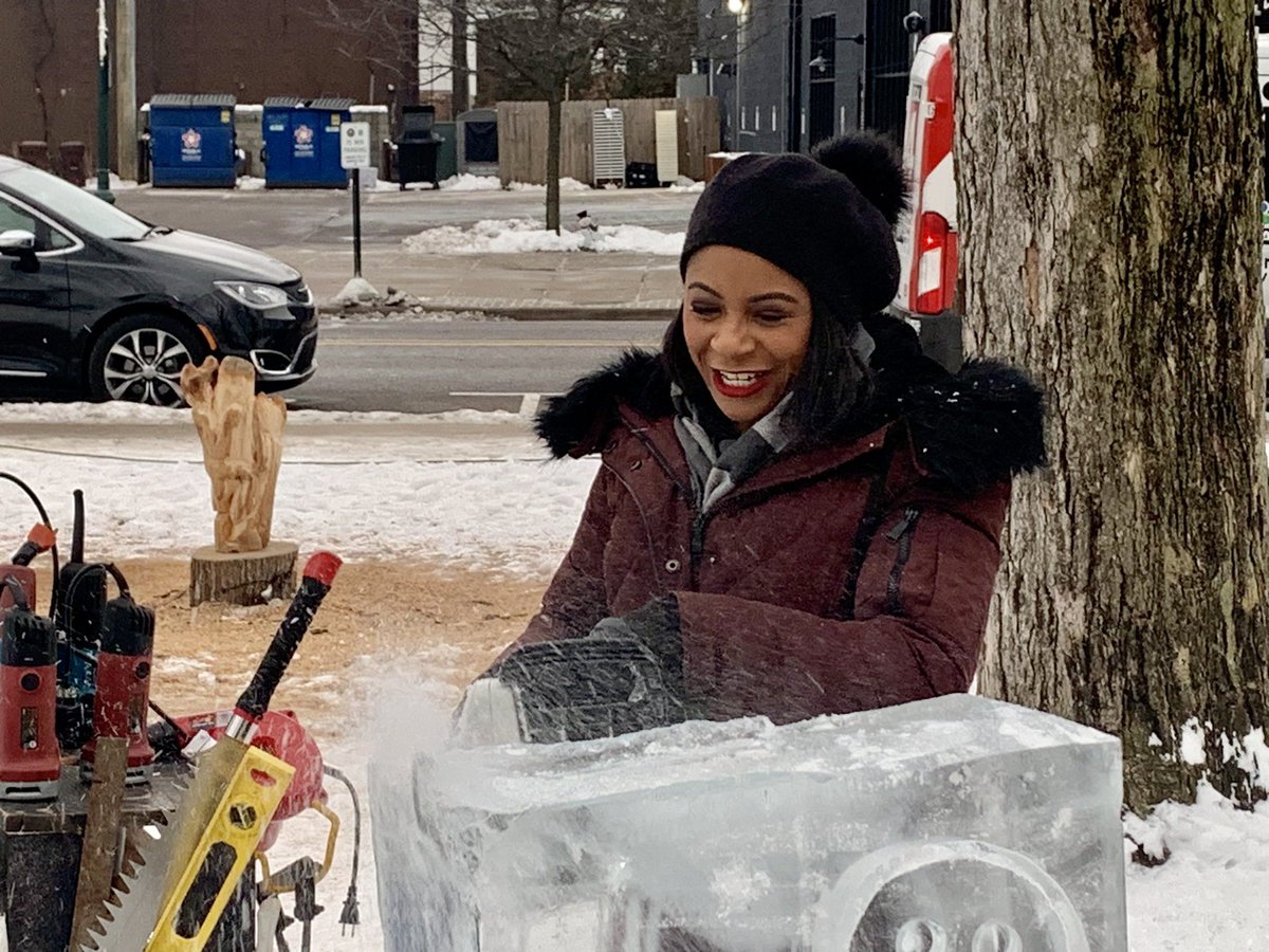 Bill, our visiting groundhog, met up with <a href="/MeganWoodsTV/">Megan Woods</a> from <a href="/Local4News/">Local 4 WDIV Detroit</a> to carve an ice sculpture the <a href="/plymouthice/">Plymouth Ice Festival</a> Festival this morning. I think he won himself a another new fan ♥️.
