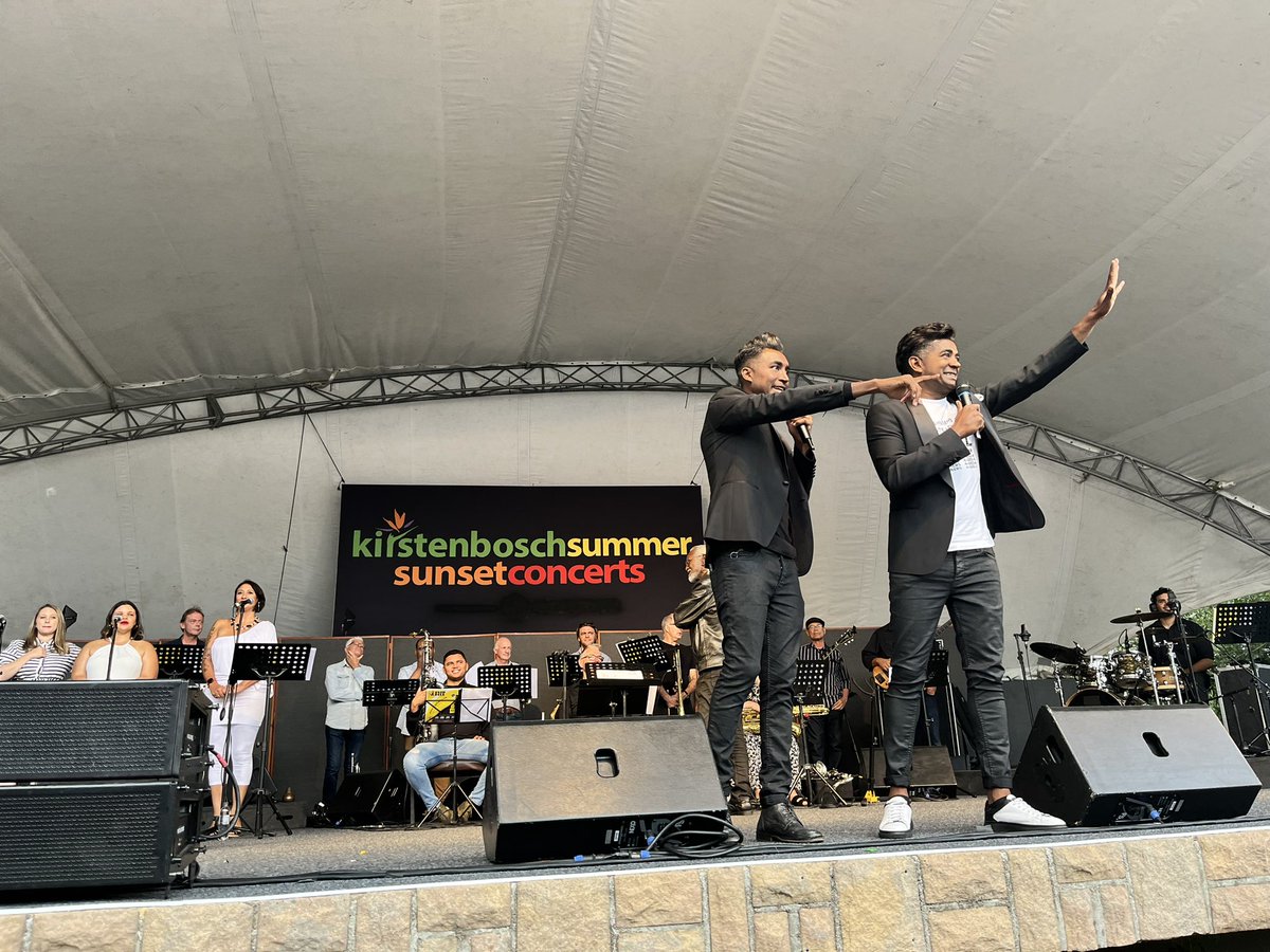 KirstenboschNBG's tweet photo. #EmoAdams & #LoukmaanAdams as the MCβs at the Golden Oldies concert.#KBRocks #Kirstenbosch #SummerSunsetConcerts #OneCityTogether #GoldenOldies https://t.co/6QWO3OJDtT