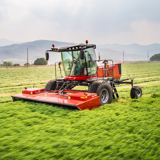 LDIEquipment's tweet image. With great comfort comes great work. The Hesston by Massey Ferguson WR9900 Series windrower has extreme comfort for your most productive days. 
Read more here:
bit.ly/3ioxoQt
#MasseyFerguson #Windrower #MakingHay