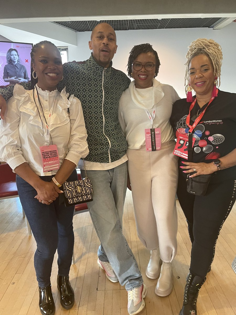 FANTASTIC talk by @TheRealBenHurst 👌🏽🙌🏽👊🏽 it was been an absolute pleasure being your host this afternoon Ben! Big tings going on at @tedxlondon All the speakers have been incredible 👏🏽🫶🏽 The power of volunteering 😍 #SpeakUp #TEDxLondonWomen