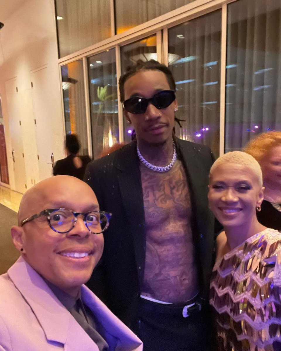JeanBaylor's tweet photo. 📸Day 4  GRAMMYs® Clive Davis Party with @BaylorProject @RecordingAcad 

Styled by @dionnastyle 
Designer @ayasaafi 

#TheBaylorProject
#RecordingAcademy #GRAMMYNominee 
#RoadToTheGrammys https://t.co/qs3XZpyF9A