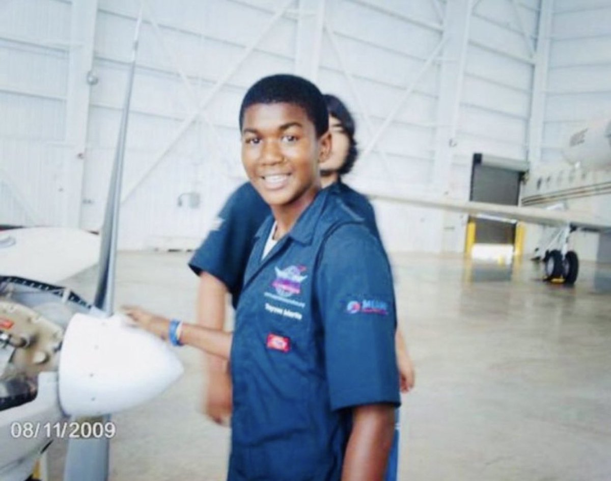 We remember the life and legacy of Trayvon Martin on his 28th birthday. Trayvon aspired to be an Aviator like the Tuskegee Airmen. I’d like to think Trayvon is in Heaven flying the friendly skies & watching over us. Sweet boy gone too soon🖤🙏🏾#TrayvonMartin
