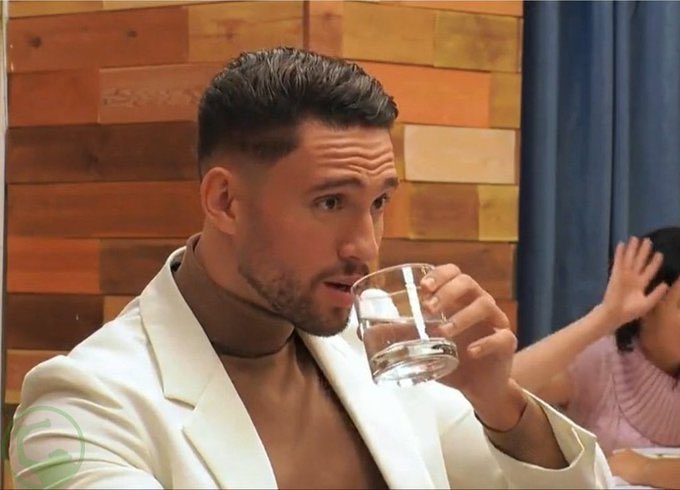 Ah que eres streamer...a ver pasame el numero de ibai