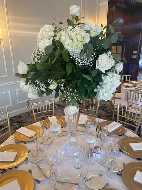 TheRoyalFoxCC's tweet photo. Yesterday's wedding at the Royal Fox was amazing! Check out these pics of the gorgeous setup 💒📸 Planning your own event? The Royal Fox is the perfect venue! Head to https://t.co/upGkh7UpHX for more info 🎉 #RoyalFoxWedding https://t.co/fJn235JmQz