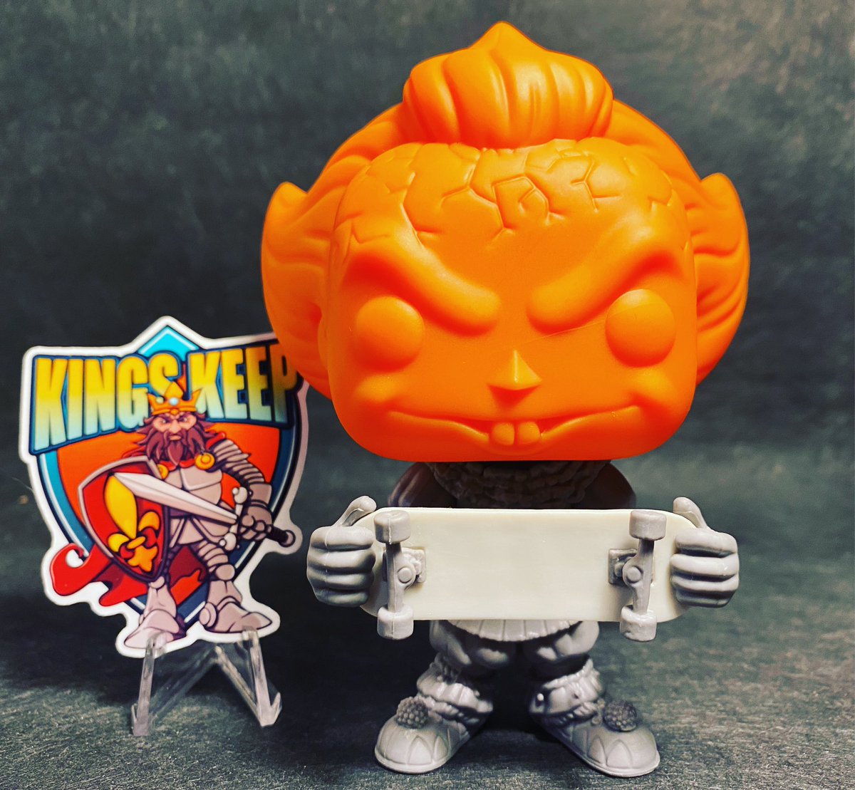 FunCo53767133's tweet photo. A present from one of the best friends in the Funko Community, Marco from KingskeepLLC. You are the man!
#FunCo #collector #funko #Funkoshop #grail #Pennywise #IT #clown #balloon #floating #scaryclown #horror #proto #funkoproto #funkoprototype #prototype #funkoprotoposse #FOTW https://t.co/RAUYHkFmYV