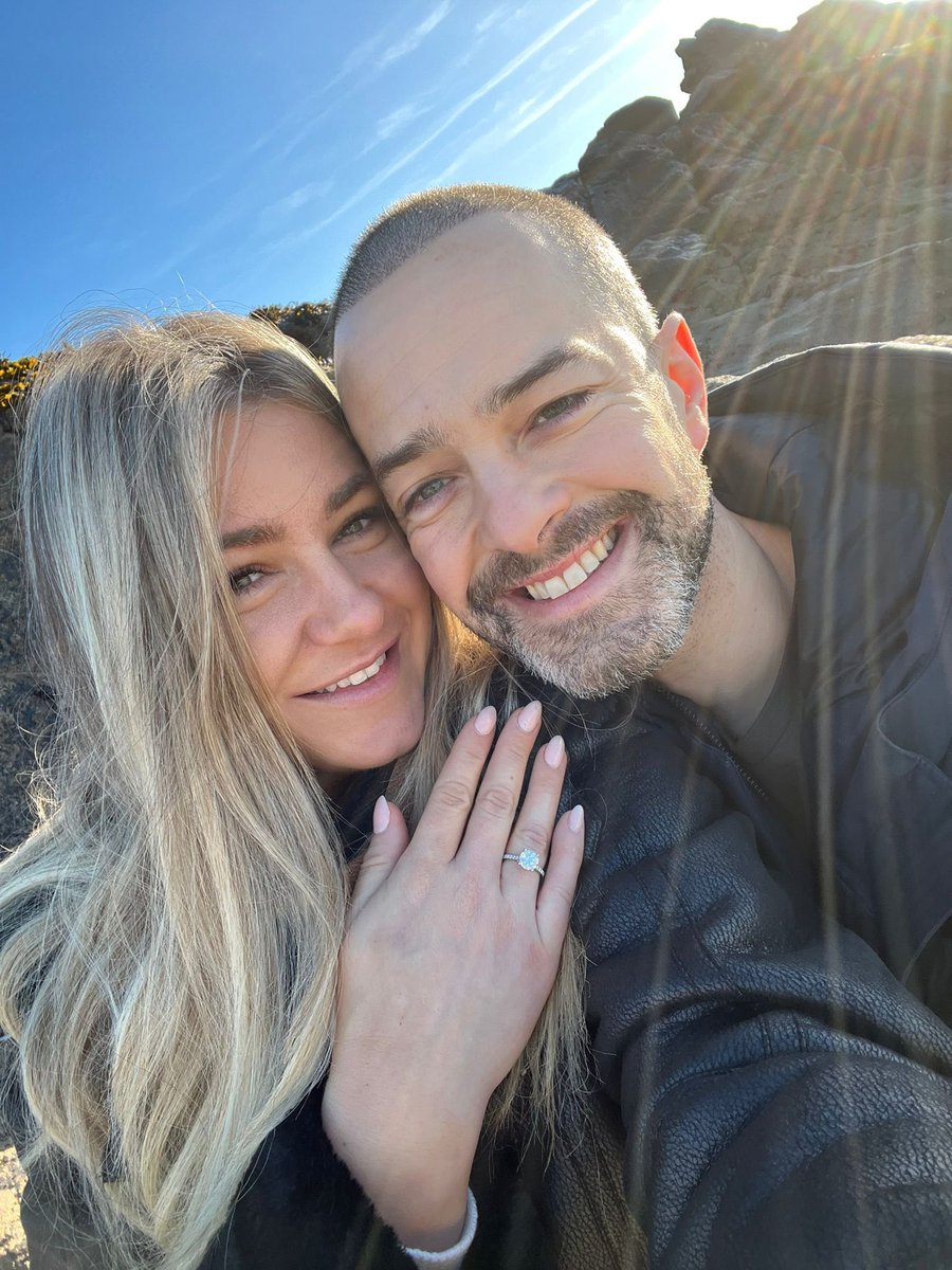 Lee Mead tweet media