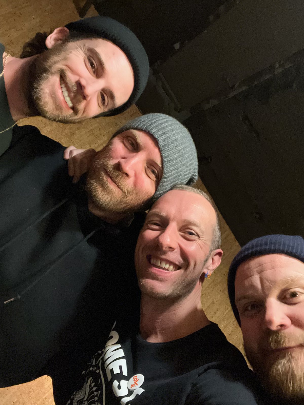 Coldplay on Twitter "Backstage, Saturday Night Live, New York. 4 Feb 2023. https//t.co